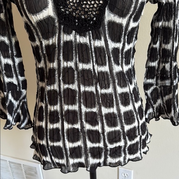 Alberto Makali Black and White Blouse - Picture 3 of 5